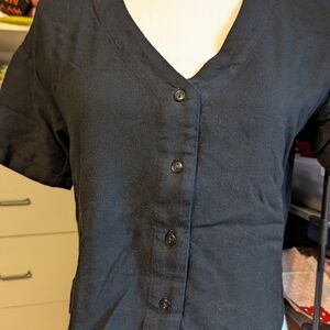 Vero Moda Black Short-Sleeve Button-Down V-Neck Top